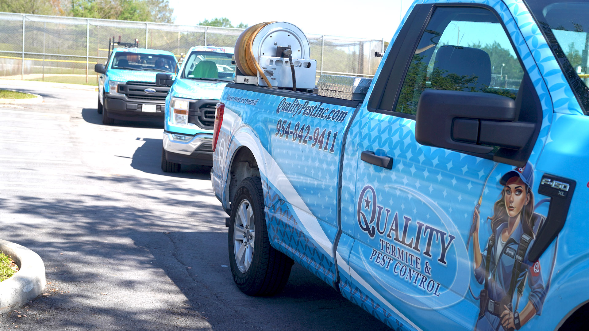 Hire Professional Roach Exterminators in Plantation